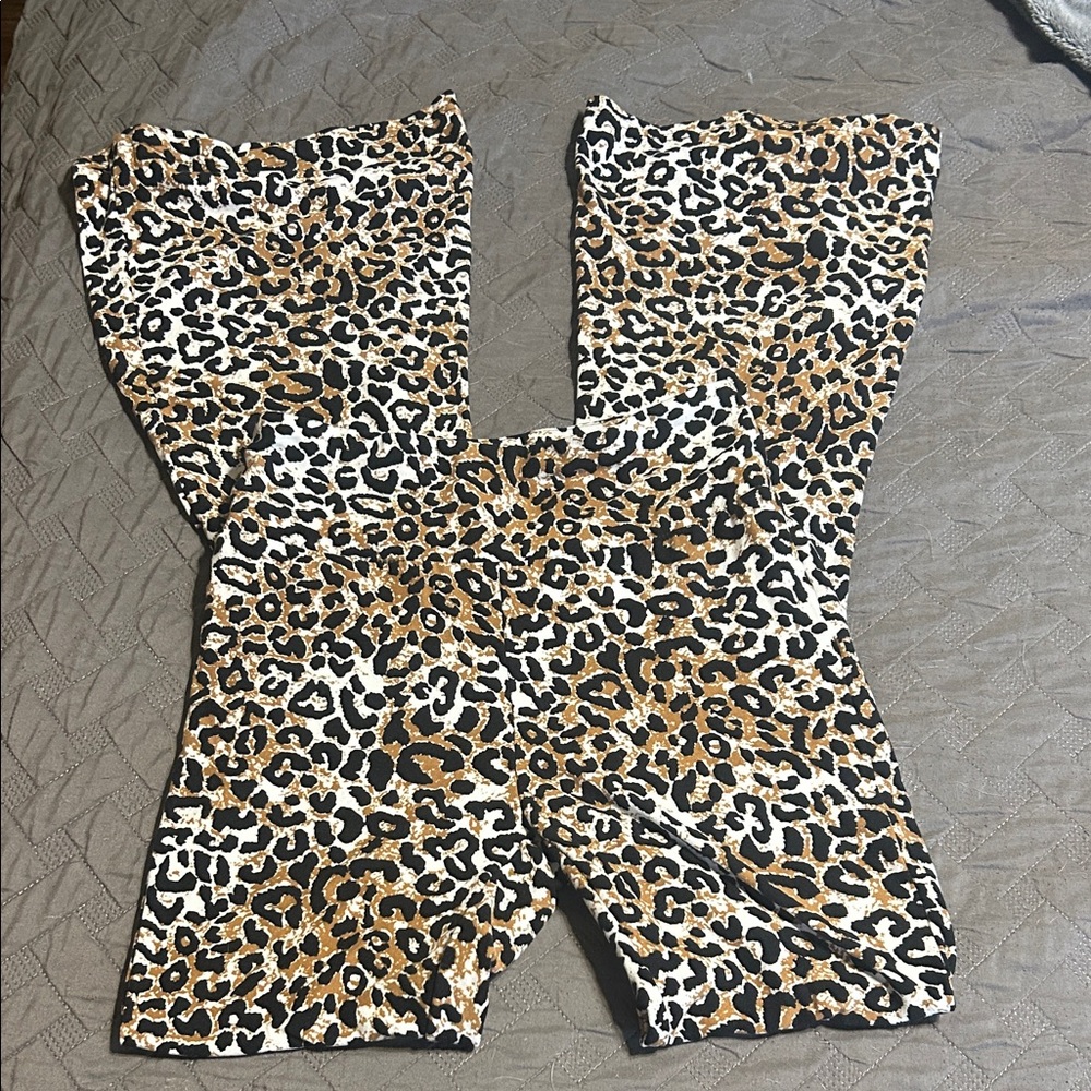 No Boundaries Animal Print flared Leggings s